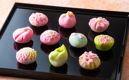 ＜定期便＞「夢菓子工房ことよ」季節の練り切り菓子 10個 【春篇・夏篇・秋篇・冬篇】【スイーツ】