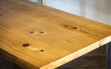 三重県 尾鷲（オワセ）ヒノキ使用、職人技「伊勢逢わせ」一枚板テーブル　幅1,500×奥行750～850×高さ約720㎜　【家具 インテリア 一枚板 おすすめ ブランド メーカー オーダーメイド 手作り おしゃれ 木 テーブル ダイニング 家族 一人暮らし 脚 天板 新生活 引越し 椅子 イス  ブルック 三重県 四日市市 ふるさと納税】