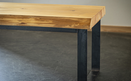 徳川御三家紀州藩の伝統を受け継ぐ三重県 尾鷲（オワセ）ヒノキ使用 BROOK 一枚板ベンチ 長さ1,000×奥行350×高さ約420㎜　【家具 インテリア ベンチ 一枚板 木製 伊勢 おすすめ ブランド メーカー オーダーメイド 手作り おしゃれ 木 テーブル ダイニング 家族 一人暮らし 脚 天板 新生活 引越し 椅子 イス ブルック 三重県 四日市市 ふるさと納税】