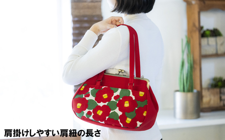 つらくてがんばれない時、「まぁ、このバッグだけは、かわいいわー」と