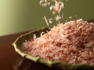 毎日の食卓を、手軽に美味しく！食べる辣油、鰹節、だし粉、老舗鰹節店の色々セット。 創業明治25年  伊藤鰹節店