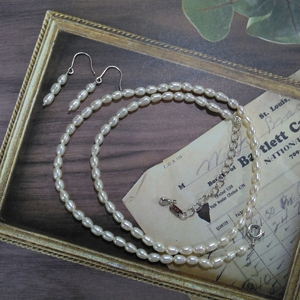 1621　淡水本真珠ネックレス・ピアス（ベビーパール）　　淡水本真珠 淡水真珠 ベビーパール ベビーパールピアス ベビーパールネックレス エレガントなアクセサリー パーティーアクセサリー 真珠ネックレス 真珠ピアス キュートピアス 誕生日プレゼント 贈り物 母の日