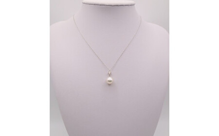 1689 Ptあこや本真珠8.0㎜up ダイヤモンド0.15ct ペンダントネックレス