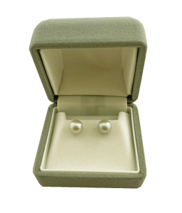 1709 アコヤ真珠8mm　プラチナ900 スタッドピアス　アコヤ真珠 パール ピアス プラチナ 8ｍｍ グレー スタッド フォーマル カジュアル セカンドピアス シック 大人 人気 シルバー ホワイトゴールド