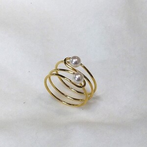 1792 リング・ダブルパール（ボタン）金色 真珠 指輪 アクセサリー 母の日のプレゼント キュートなリング カジュアルアクセサリー 装飾品 オシャレアイテム クリスマスプレゼント 淡水パール 愉しい贈り物 ポピュラーアクセサリー 自分へのご褒美 ピッタリフィット