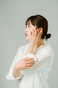 1264 【line】K18YGベビーパール4ドロップリング　真珠 アコヤ真珠 南洋真珠 パール 宝石 ジュエリー アクセサリー 伊勢志摩 伊勢市 ギフト 贈り物 フォーマル 普段使い 入学式 卒業式 結婚式