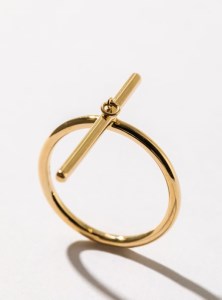 1265 【vertical】K18YGアコヤホワイトパールリング　真珠 アコヤ真珠 南洋真珠 パール 宝石 ジュエリー アクセサリー 伊勢志摩 伊勢市 ギフト 贈り物 フォーマル 普段使い 入学式 卒業式 結婚式