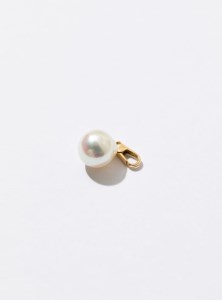 1273　【half moon】K18YGアコヤホワイトパールネックレス　真珠 アコヤ真珠 南洋真珠 パール 宝石 ジュエリー アクセサリー 伊勢志摩 伊勢市 ギフト 贈り物 フォーマル 普段使い 入学式 卒業式 結婚式