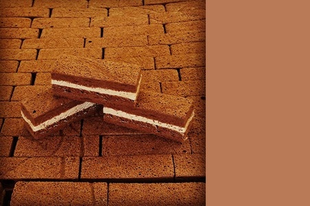 クーベルチュールチョコレートを惜しみなく使用した自慢のチョコレートケーキ“レアン”【1.1-14】