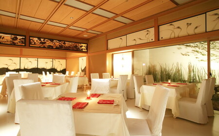 銀座「花蝶」松阪牛肉づくしディナー ペアお食事券【10-73】