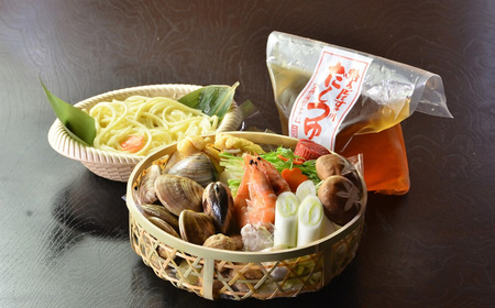 年内発送 歌行燈 蛤うどんすき 宴 2人前相当 はまぐり ハマグリ 魚介 貝 魚貝 活はまぐり 海鮮 鍋 海老 エビ えび 野菜 【発送不可日:毎年7月から9月末】 bd05