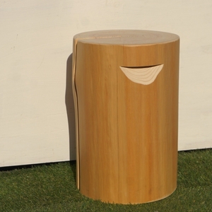 MORITO 森の丸太スツール<ヒノキ持ち手付き/磨き丸太仕上げ> オットマン 椅子