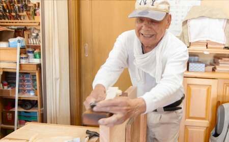 尾鷲ひのき まな板 ２枚 （大・サイド） 天日乾燥 てがんな仕上げ 職人  手仕事 キッチン 台所  日用品  三重県 尾鷲市 　YM-3