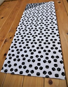 手ぬぐい2枚組☆【熊野の黒：三つ組みヤタガラス散らし那智黒石】【kmkn0061】