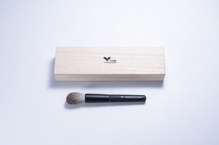 【熊野市・熊野町友好都市協定締結記念コラボ】チークブラシ(八咫烏シリーズ)【kmkn0197】