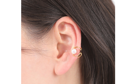 老舗の真珠専門店・アコヤ真珠イヤーカフ K10YG 6.5～7.0ミリ / 伊勢志摩 伊勢 志摩 英虞湾 真珠 パール アコヤ貝 アクセサリー イヤーカフ 冠婚葬祭 慶事 弔事 結婚式 入学式 卒業式 ギフト カジュアル 誕生石 ジュエリー 記念日 真珠