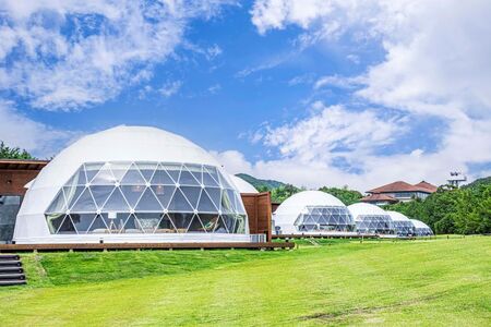 志摩グリーンアドベンチャー【グランピングフィールド】レギュラー棟 宿泊券(６名様まで)／伊勢志摩 伊勢 志摩 三重 ｱﾄﾗｸｼｮﾝ ｸﾞﾗﾝﾋﾟﾝｸﾞ ｻｳﾅ 友人 家族 遊ぶ 自然 贅沢 宿泊 ﾁｹｯﾄ 旅行券 ｱｳﾄﾄﾞｱ BBQ 大人 子ども 満喫 体験 ｱｸﾃｨﾋﾞﾃｨ 楽しむ 泊まる