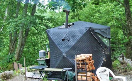 志摩グリーンアドベンチャー【グランピングフィールド】レギュラー棟 宿泊券(６名様まで)／伊勢志摩 伊勢 志摩 三重 ｱﾄﾗｸｼｮﾝ ｸﾞﾗﾝﾋﾟﾝｸﾞ ｻｳﾅ 友人 家族 遊ぶ 自然 贅沢 宿泊 ﾁｹｯﾄ 旅行券 ｱｳﾄﾄﾞｱ BBQ 大人 子ども 満喫 体験 ｱｸﾃｨﾋﾞﾃｨ 楽しむ 泊まる