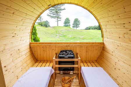 志摩グリーンアドベンチャー【グランピングフィールド】ラグジュアリー棟 宿泊券(８名様まで)／伊勢志摩 伊勢 志摩 三重 ｸﾞﾗﾝﾋﾟﾝｸﾞ ｷｬﾝﾌﾟ ﾌﾟﾗｲﾍﾞｰﾄ ｳﾞｨﾗ ﾌﾟｰﾙ ｻｳﾅ 友人 家族 遊ぶ 自然 贅沢 宿泊 ﾁｹｯﾄ 旅行券 ｱｳﾄﾄﾞｱ BBQ 大人 子ども 満喫 体験 ｱｸﾃｨﾋﾞﾃｨ 楽しむ 泊まる