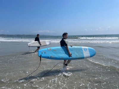 プラヤサーフショップ サーフィンスクール＆１日レンタル／伊勢志摩 三重 伊勢 志摩 サーフィン サーフ スクール 体験 レッスン 波乗り 波 海 国府 浜 白浜 初心者 アクティビティ レンタル サーフボード デビュー ビーチ サーフショップ 駐車場 シャワー サーフポイント