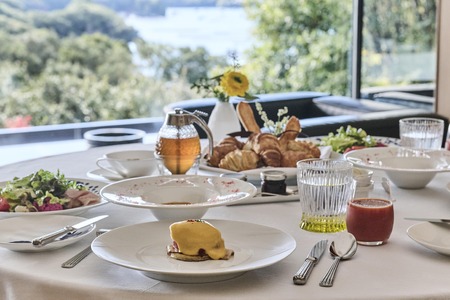 宿泊ギフト券 50,000 円分 【 THE HIRAMATSU HOTELS & RESORTS 賢島 】 ザ・ ひらまつ 賢島 50000円 宿泊券 伊勢志摩 旅行 旅行券