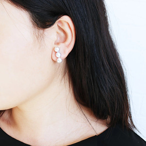 真珠 ピアス K18 ゴールド 無調色 パール アクセサリー  / 志摩産 あこや真珠 7-7.5mm K18 数粒ラインピアス ナチュラルブルー 無調色 神秘の彩り ３粒タイプ