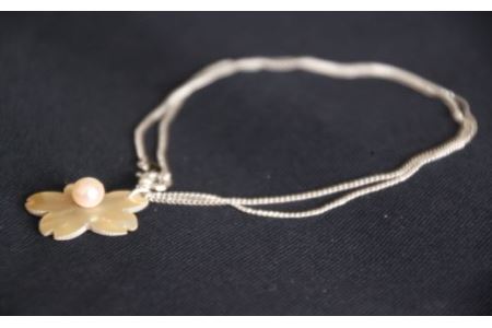 真珠 アクセサリー ペンダント ネックレス パール 貝 三重県 伊勢志摩 志摩市 プレゼント 誕生日 真珠貝 アコヤ真珠 アワビ / 貝と真珠のペンダント【サクラ】アワビ