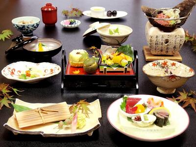 【平日限定】青山ホテル洋室　1泊2食付き ペア宿泊券