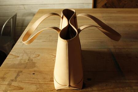 伊賀牛革トートバッグ<ステッチ:色選択可>