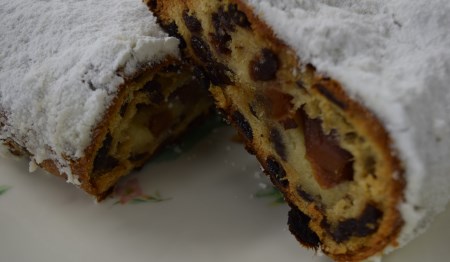 高校生がクリスマス前にお届けするキズ柿を贅沢に使用したシュトーレン シュトーレン 柿 訳あり わけあり ワケアリ ケーキ お菓子 スイーツ クリスマス 三重県 多気町 OS‐01