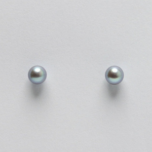 プラチナ アコヤ真珠 5ミリサイズ ブルーカラー ピアス パールハヤシ 【 真珠 】