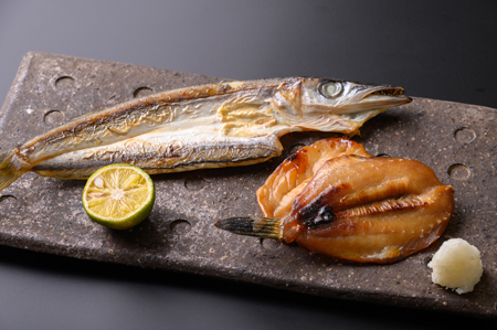 厳選 ”旬魚”の干物詰合せ〈７品セット〉海産まる葉[AA47]