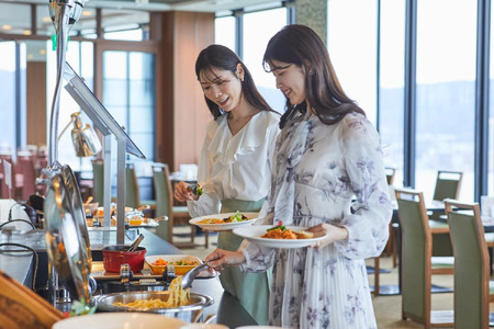 びわ湖大津プリンスホテル 選べる ペア ランチ券 食事券