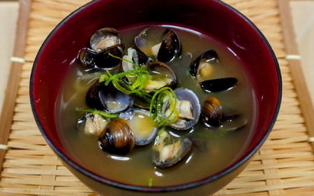 ≪12/18までの寄附入金で 年内発送 ≫琵琶湖産しじみのレトルト味噌汁 10食入×2パック [TT004] / 蜆