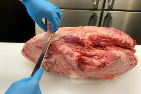 【肉屋くらは】 A4 近江牛 焼肉用 300g 焼き肉 A4 冷凍 焼肉 肉 お肉 牛肉 赤身 部位 いろいろ カタ モモ バラ 霜降り ブランド和牛 和牛 国産 ブランド 牛 黒毛和牛 高級 日本三大和牛 ご褒美 お祝い 滋賀 彦根