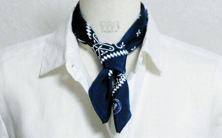 【洗える】 シルクスカーフ ミニ ネイビー/クロス柄[AQDQ002] スカーフ