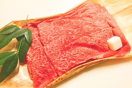 近江牛 上霜 モモ カタ すきやき 500g 【BM06W】 すき焼き 【 近江牛 】 牛肉すき焼き