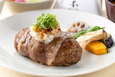 近江牛 包み ハンバーグ 600g (150g×4個) デミグラスソース ポン酢ソース 付き カネ吉山本 【Y148W】 ハンバーグ