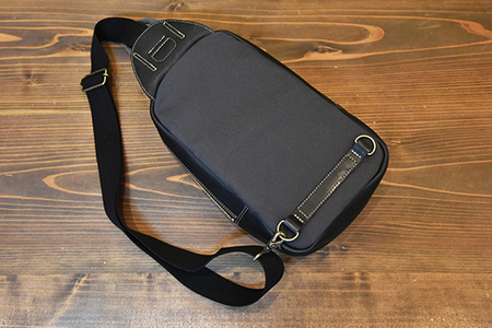 【PRキャンペーン対象】帆布と革のワンショルダーバッグ 近江牛レザー 地産帆布 アイアングレー【CC37W】