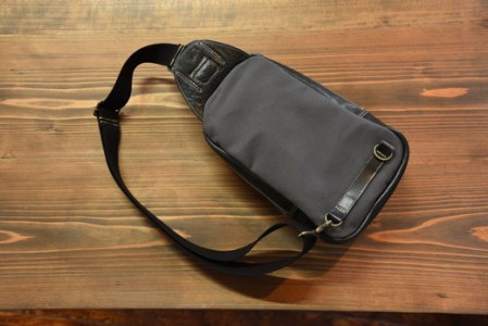 高級レザーを使った大人の ワンショルダーバッグ ナイトブラック【CC23W】