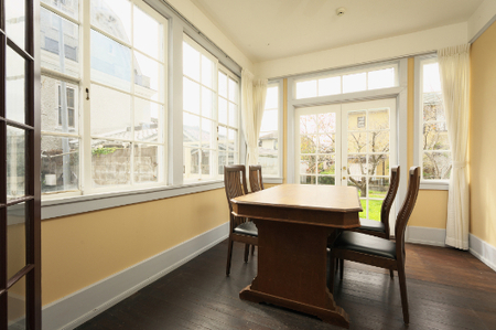 ウォーターハウス記念館(国登録有形文化財・ヴォーリズ建築)の宿泊券【FW01W】