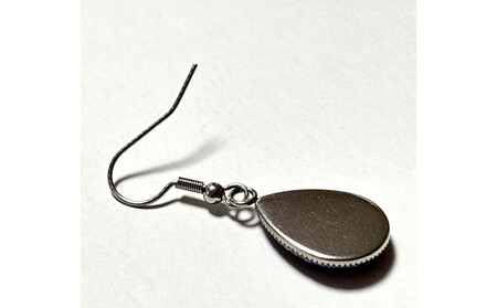 近江瑠璃細工「青の花しずく」ピアス