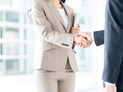 世界に1着・運命の1着のレディースオーダースーツ　10,000円　特注スーツ DAVID LAYER