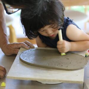 信楽焼 陶芸体験（１名様分）[手びねり・タタラコース]  Ogama