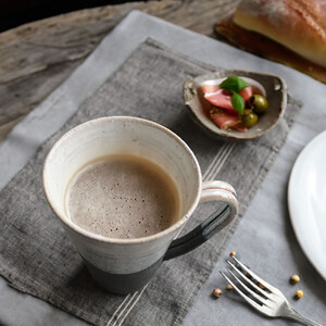 信楽焼 ビアジョッキ ソリ型マグカップ 630ml（潮騒黒）