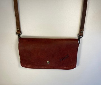 【本革】スマホも入るお財布ポシェット（大）［ワイン］