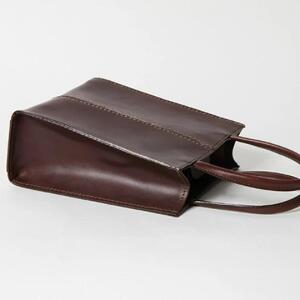 鞄職人がつくる【受注生産】オイルヌメ革スクエアバッグ(チョコブラウン×裏地グリーン) [0311]