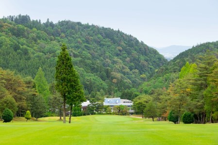 甲賀カントリー倶楽部 平日2名様 セルフプレー券 [0205]