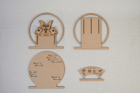 B-A09 オリジナル木製兜飾り(二人用) 工芸品 インテリア 置物 かわいい お歳暮 ギフト プレゼント お祝い 贈り物 ふるさと納税 滋賀県 東近江 近江 株式会社 青地ライフクリエイト