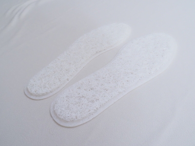 高反発ブレスエアーR製「インソール」3足セット 日本製 近江化成工業株式会社 滋賀県 東近江市 A72 洗える 蒸れない 抗菌 防臭 足ムレ対策 水虫予防 立ち仕事 足裏快適 高通気 衝撃吸収 スニーカー ブーツ 安全靴 革靴